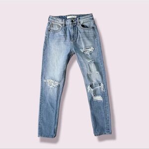 Hidden Distressed High Waisted Jeans Size 34